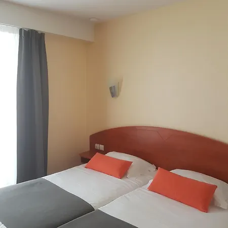 מלון Le Robinson סן ז'אן דה מון