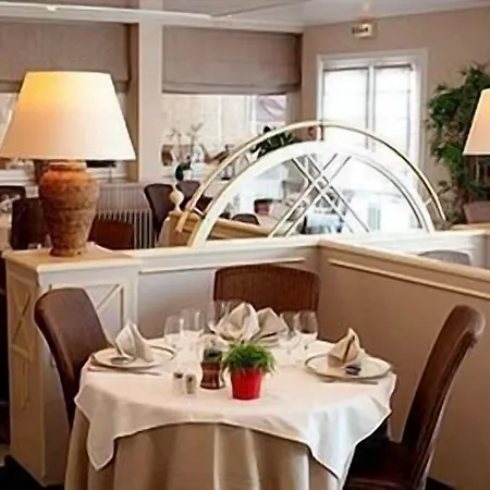 Le Robinson Hotel