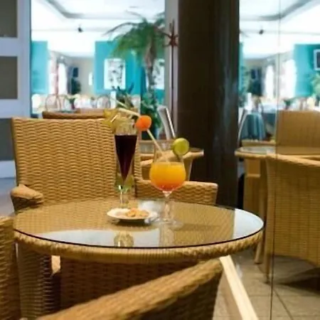 Le Robinson מלון סן ז'אן דה מון