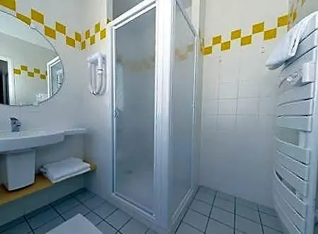 Le Robinson Hotel 3*