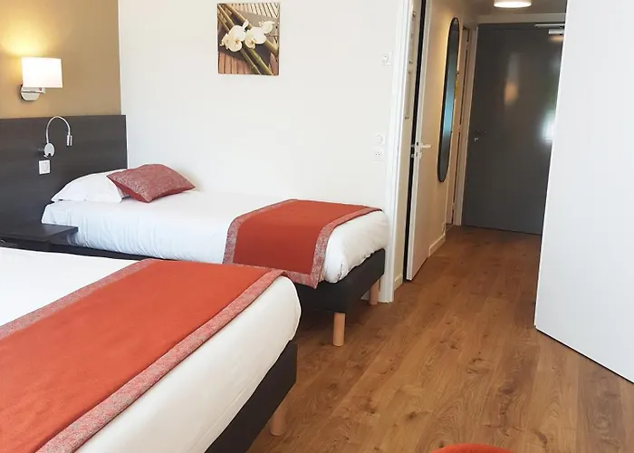 Le Robinson Hotel 3*