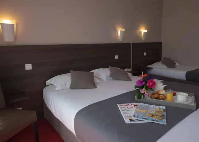 Le Robinson Hotel 3*